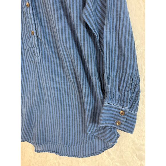SUNDRY Blue Striped 1/4 Button Long Sleeve Collared Blouse Crochet Detail Size 0 - Picture 6 of 10